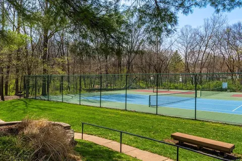 View/Area - 904 Chestnut Ridge Rd, Manchester, MO 63021 photo 1 of 1