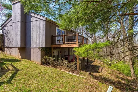 Exterior - 904 Chestnut Ridge Rd, Manchester, MO 63021 photo 6 of 12