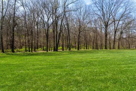 Exterior - 904 Chestnut Ridge Rd, Manchester, MO 63021 photo 10 of 12