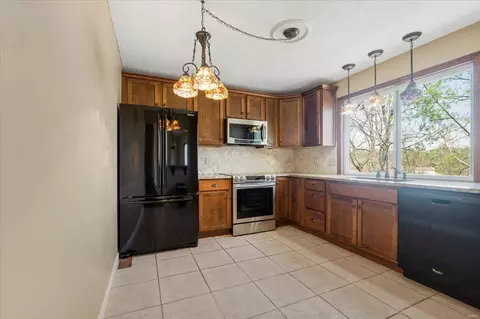 Kitchen - 904 Chestnut Ridge Rd, Manchester, MO 63021 photo 1 of 4
