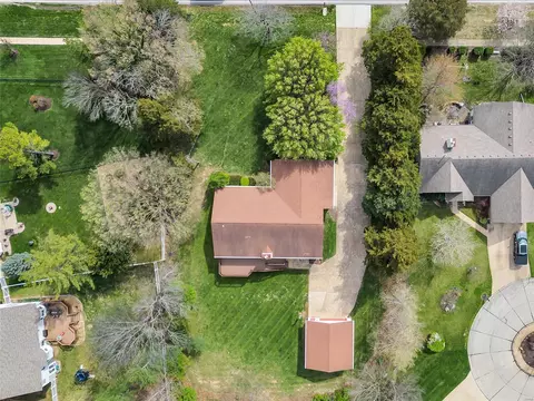 View/Area - 420 Summit Rd, Fenton, MO 63026 photo 3 of 4