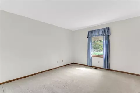 Bedroom - 420 Summit Rd, Fenton, MO 63026 photo 3 of 6