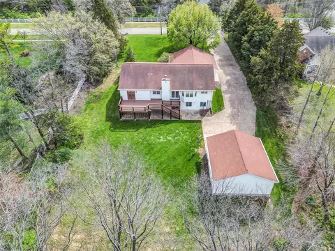 View/Area - 420 Summit Rd, Fenton, MO 63026 photo 1 of 4