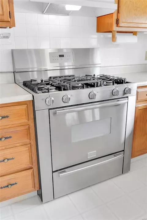 Kitchen - 420 Summit Rd, Fenton, MO 63026 photo 2 of 3
