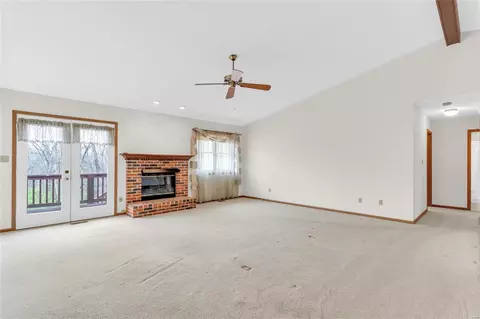 Living - 420 Summit Rd, Fenton, MO 63026 photo 4 of 4