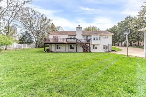 Exterior - 420 Summit Rd, Fenton, MO 63026 photo 6 of 10