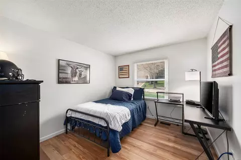 Bedroom - 2532 Elm Forest Ct, Wildwood, MO 63011 photo 5 of 6