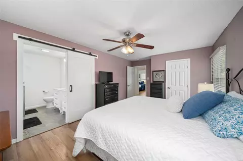 Bedroom - 2532 Elm Forest Ct, Wildwood, MO 63011 photo 2 of 6