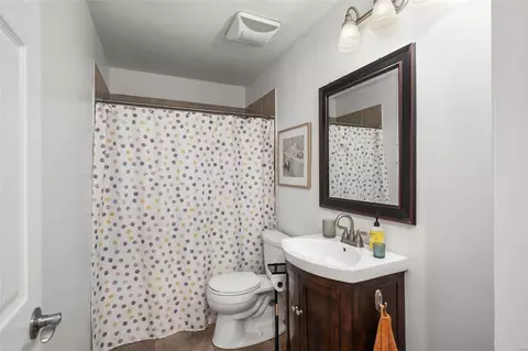 Bath - 2532 Elm Forest Ct, Wildwood, MO 63011 photo 1 of 3