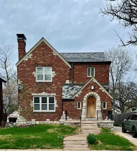 1219 Bellevue Ave, Saint Louis, MO 63117