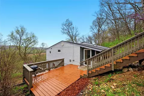 674 Meramec Dr, Ballwin, MO 63021