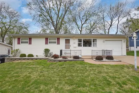1115 Hadwin Dr, Florissant, MO 63033