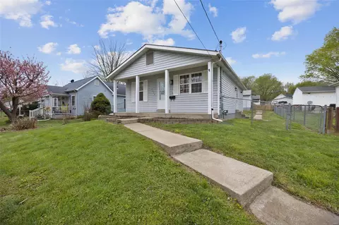 2213 N 5th St, Saint Charles, MO 63301
