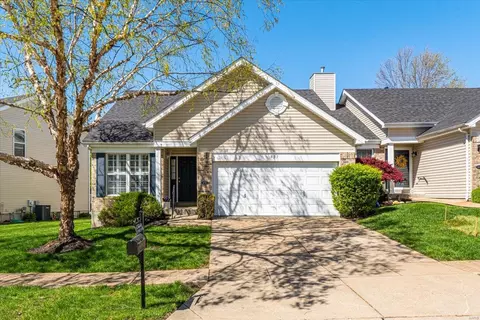 851 Whispering Village Cir, Ballwin, MO 63021
