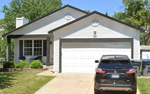 873 Whispering Windsong Dr, O'fallon, MO 63366
