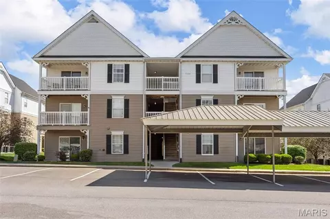 7100 Spring Creek Ln, O'fallon, MO 63368