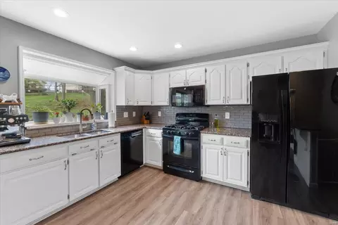 Kitchen - 344 Brightfield Dr, Ballwin, MO 63021 photo 1 of 2