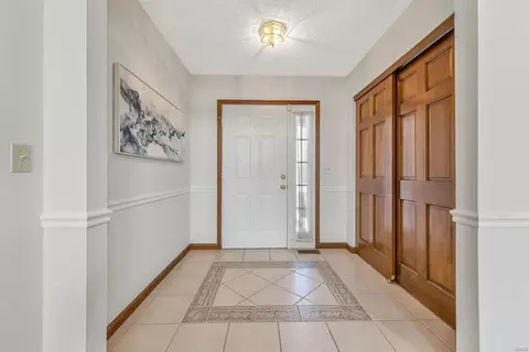Entry Way - 178 Rockaway Dr, O'fallon, MO 63368 photo 1 of 2