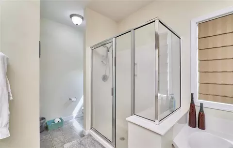 Bath - 1702 Jacobs Pillow Dr, Saint Peters, MO 63376 photo 4 of 6