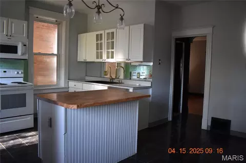 Kitchen - 3522 S Compton Ave, Saint Louis, MO 63118 photo 2 of 2