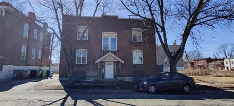 3554 Osceola St, Saint Louis, MO 63111
