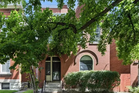 3525 Hartford St, Saint Louis, MO 63118