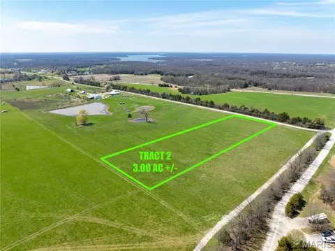 2 Harbortown Rd, Monroe City, MO 63456