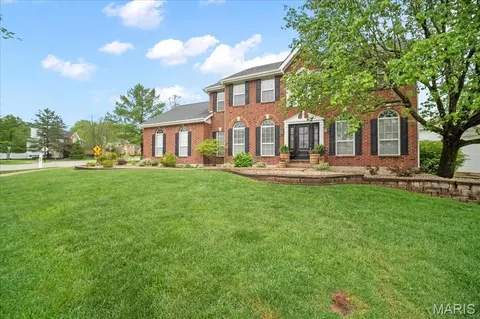 16042 Nantucket Island Dr, Wildwood, MO 63040