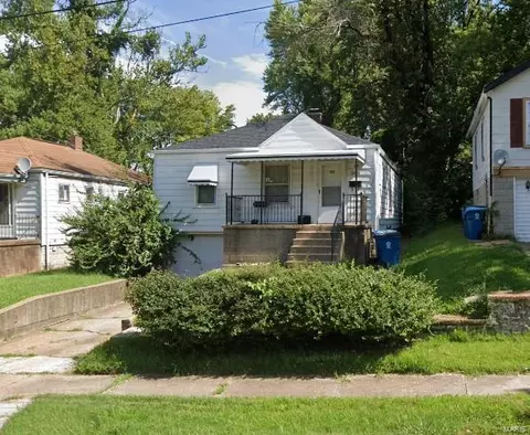 7117 Garesche Ave, Saint Louis, MO 63136