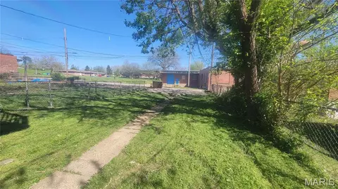 Exterior - 5216 S Compton Ave, Saint Louis, MO 63111 photo 3 of 4