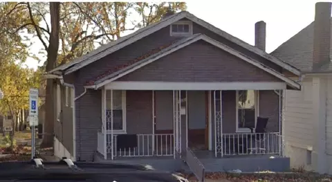 4330 Chippewa St, Saint Louis, MO 63116