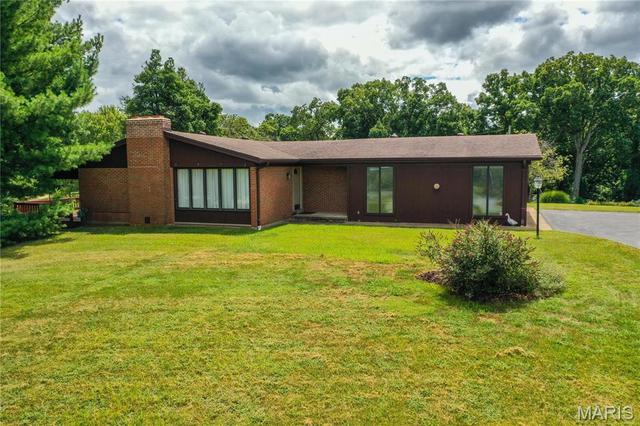 1500 Gravois Rd, High Ridge, MO 63049 | MLS# 25027221 | 61 Photos - Movoto
