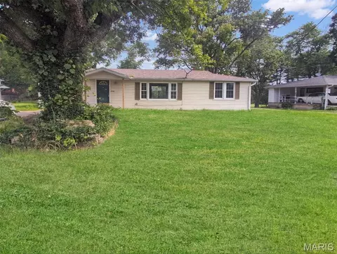 208 Market St, Millersville, MO 63766