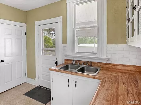 Kitchen - 110 E 6th St, Washington, MO 63090 photo 6 of 6