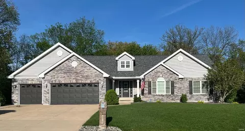 728 Jacobs Crossing Drive Dr, Saint Charles, MO 63304