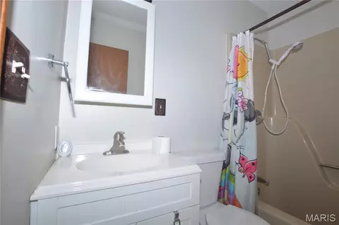 Bath - 1603 Independence Rd, Rolla, MO 65401 photo 1 of 3