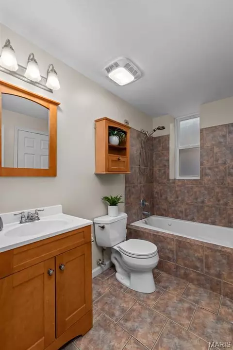 3318 Sidney St, Saint Louis, MO 63104 photo 22