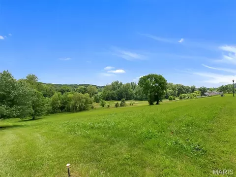 Exterior - 590 Fairway Dr, Union, MO 63084 photo 5 of 5