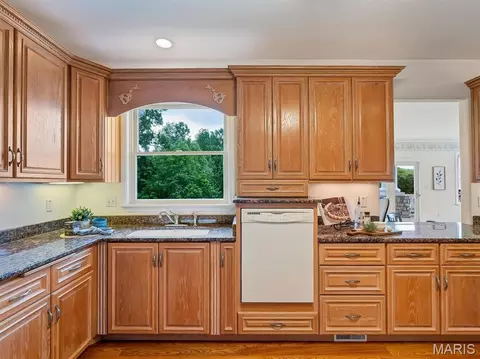 Kitchen - 590 Fairway Dr, Union, MO 63084 photo 2 of 3