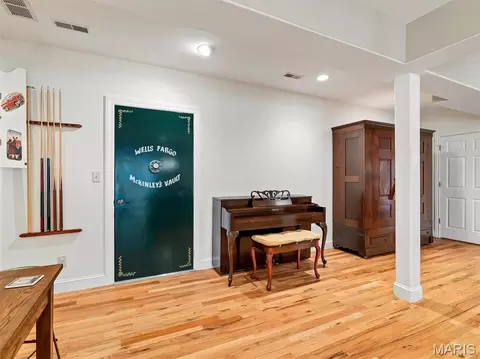 Entry Way - 590 Fairway Dr, Union, MO 63084 photo 2 of 2