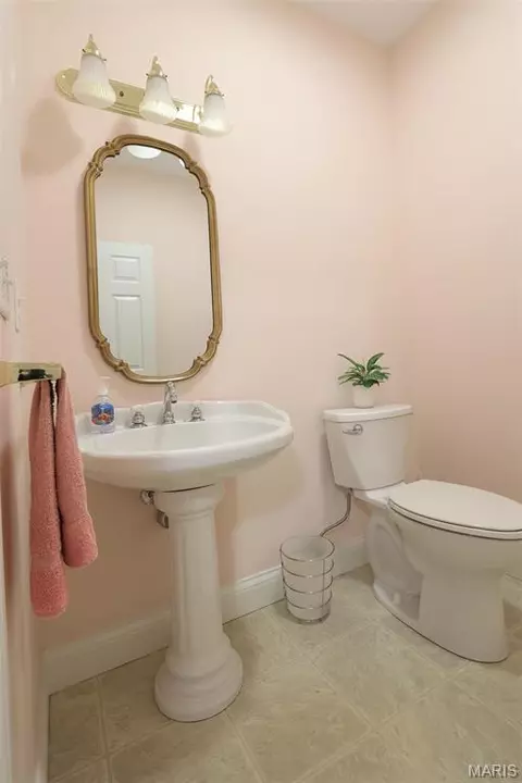 Bath - 610 N Harrison St, Trenton, IL 62293 photo 1 of 8