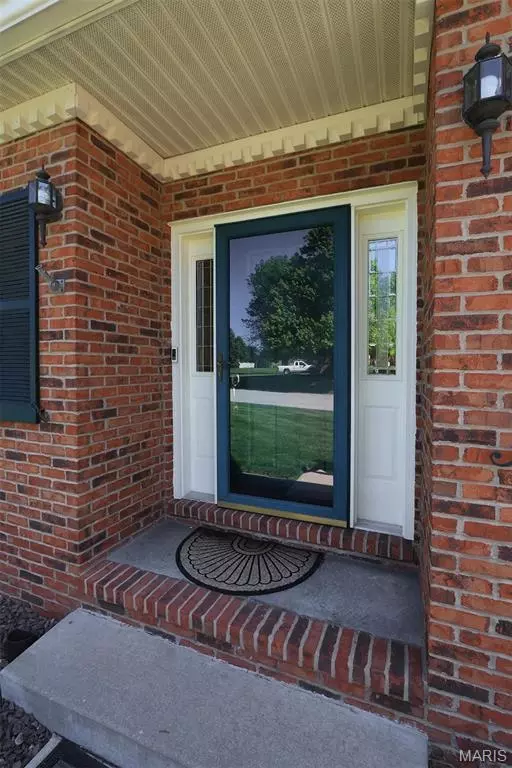 Exterior - 610 N Harrison St, Trenton, IL 62293 photo 2 of 21
