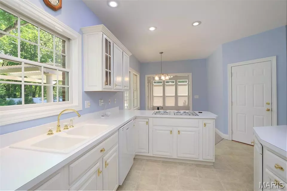 Kitchen - 610 N Harrison St, Trenton, IL 62293 photo 3 of 8