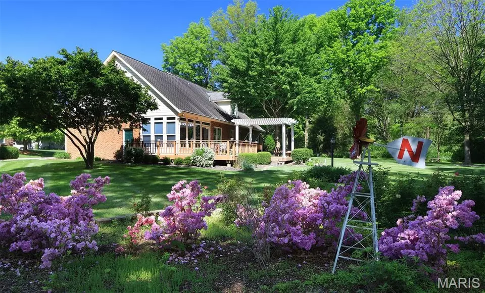 Exterior - 610 N Harrison St, Trenton, IL 62293 photo 10 of 21