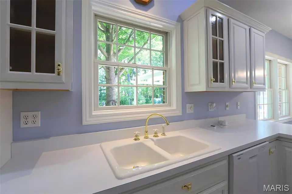 Kitchen - 610 N Harrison St, Trenton, IL 62293 photo 4 of 8