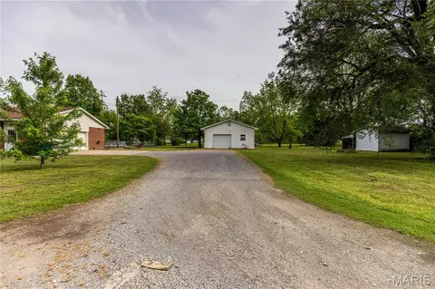 Exterior - 211 Elm, Bertrand, MO 63823 photo 3 of 15