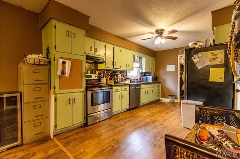 Kitchen - 211 Elm, Bertrand, MO 63823 photo 1 of 1