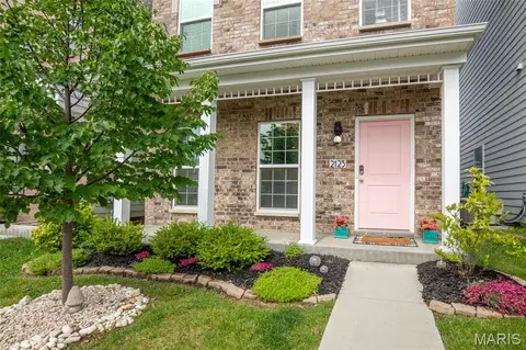2123 Boardman St, Saint Louis, MO 63110 photo 2