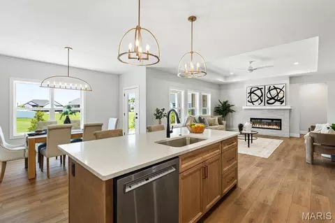 Kitchen - 641 Ambrose Dr, O'fallon, IL 62269 photo 4 of 6