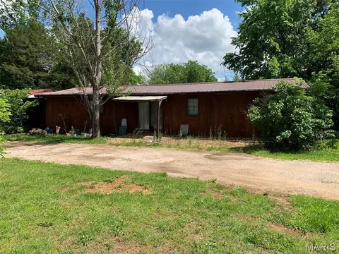 420 Nancy Dr, Lonedell, MO 63060